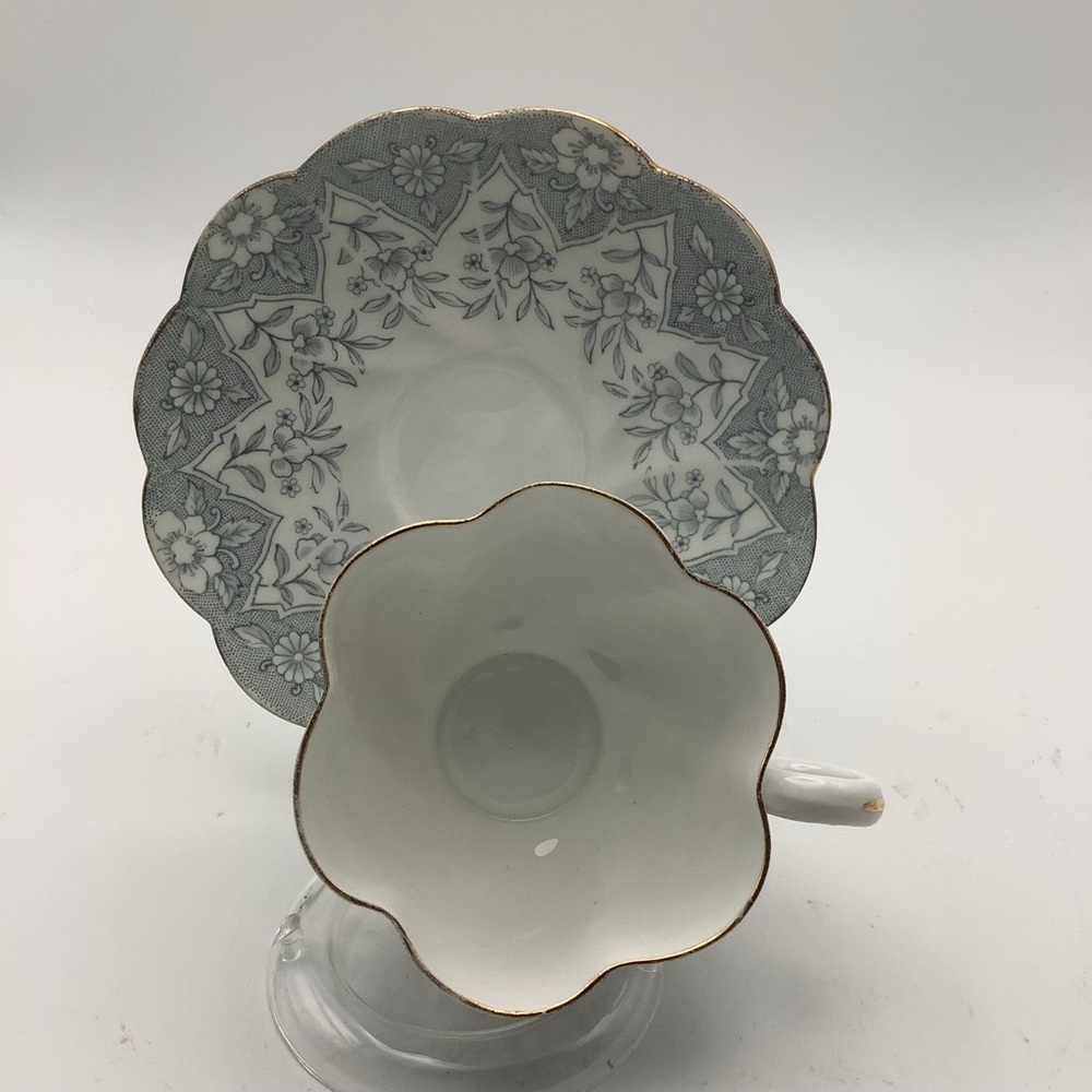 Vintage Chapman England Fluted Teacup and Saucer - Picture 8 of 10